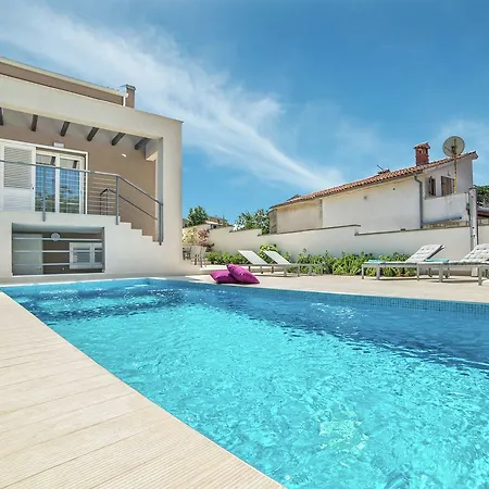 Modern In Salakovci With Private Pool