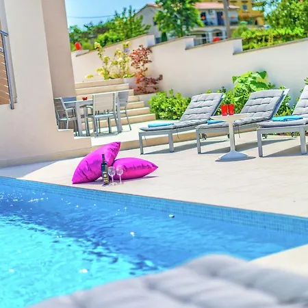 Modern In Salakovci With Private Pool Villa Stalije